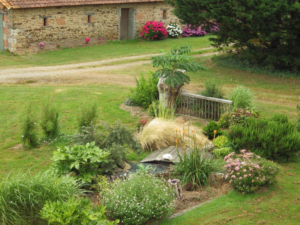 Bed and Breakfast A La Haute Bouillere Chavagnes-les-Redoux Exterior foto